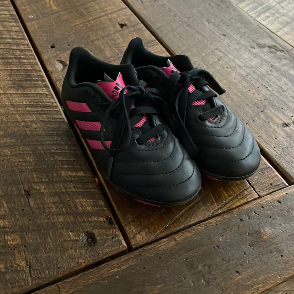 Adidas girls soccer cleats